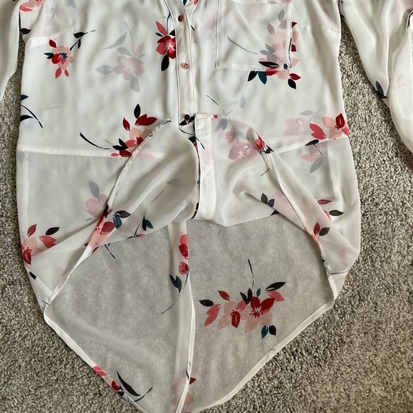 Candie’s Semi Sheer Floral Button Down Blouse - Picture 12 of 12